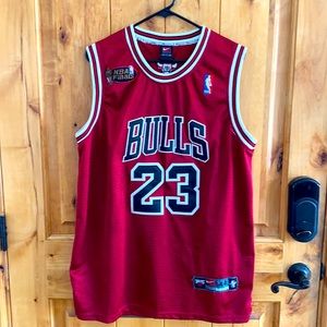 Vintage 97-98’ NBA finals Michael Jordan jersey